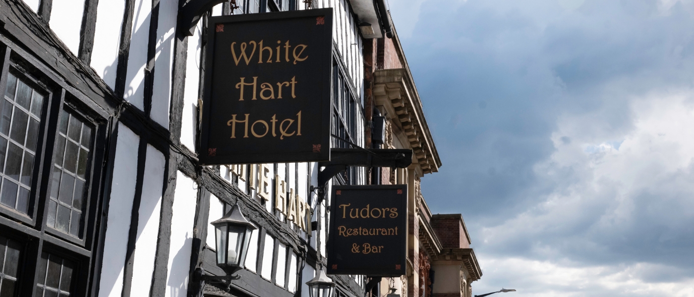 Homepage White Hart Sign Homepage White Hart Sign