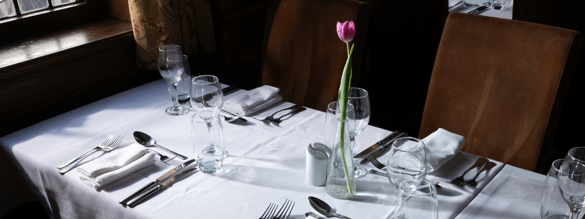 Restaurant - Dinning Table Restaurant - Dinning Table